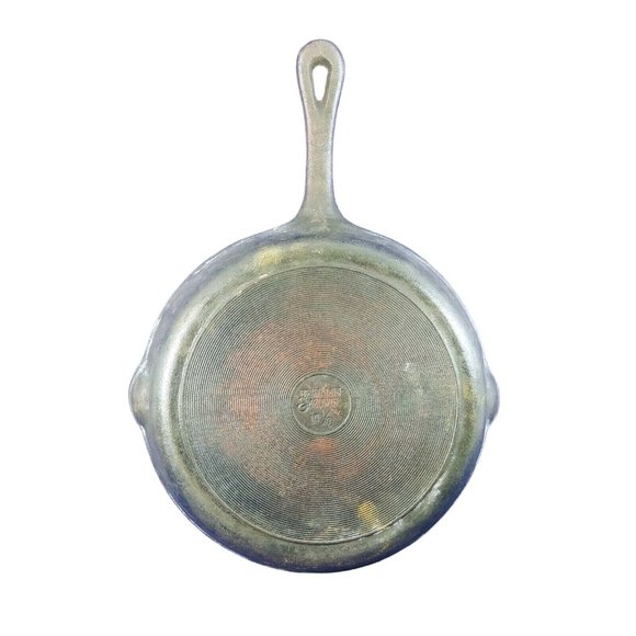 Cast Iron Skillet Art with Easel Hand Painted Fruit Design Decoration Only - Picture 4 of 10